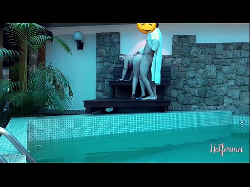 ❤️ Šéf pozve služebnou k bazénu, ale neodolala žhavému ❤️❌ Ruské porno u cs.28films.ru ❤