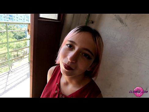 ❤️ Studentka smyslně kouří cizince ve vnitrozemí - sperma na tváři ❤️❌ Ruské porno u cs.28films.ru ❤